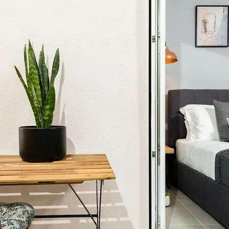 Apartment Iliana & Sarra 1