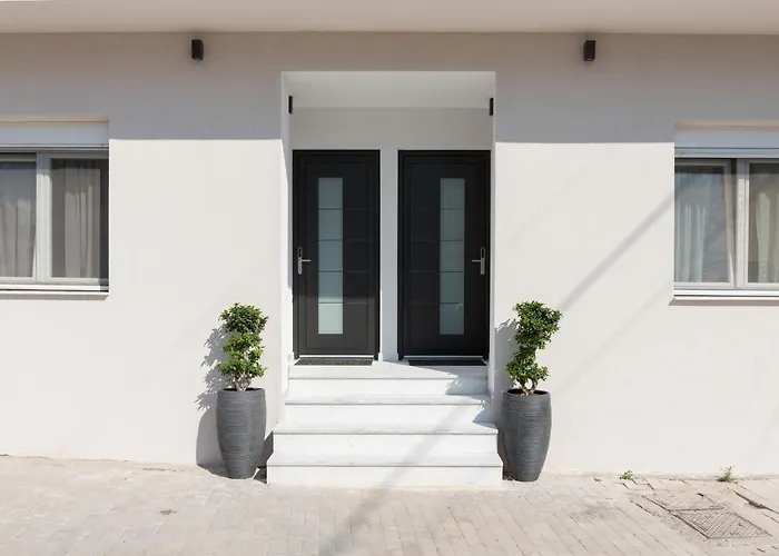 Lägenhet Iliana & Sarra 1 *