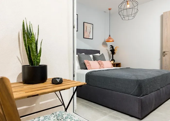 Lägenhet Iliana & Sarra 1